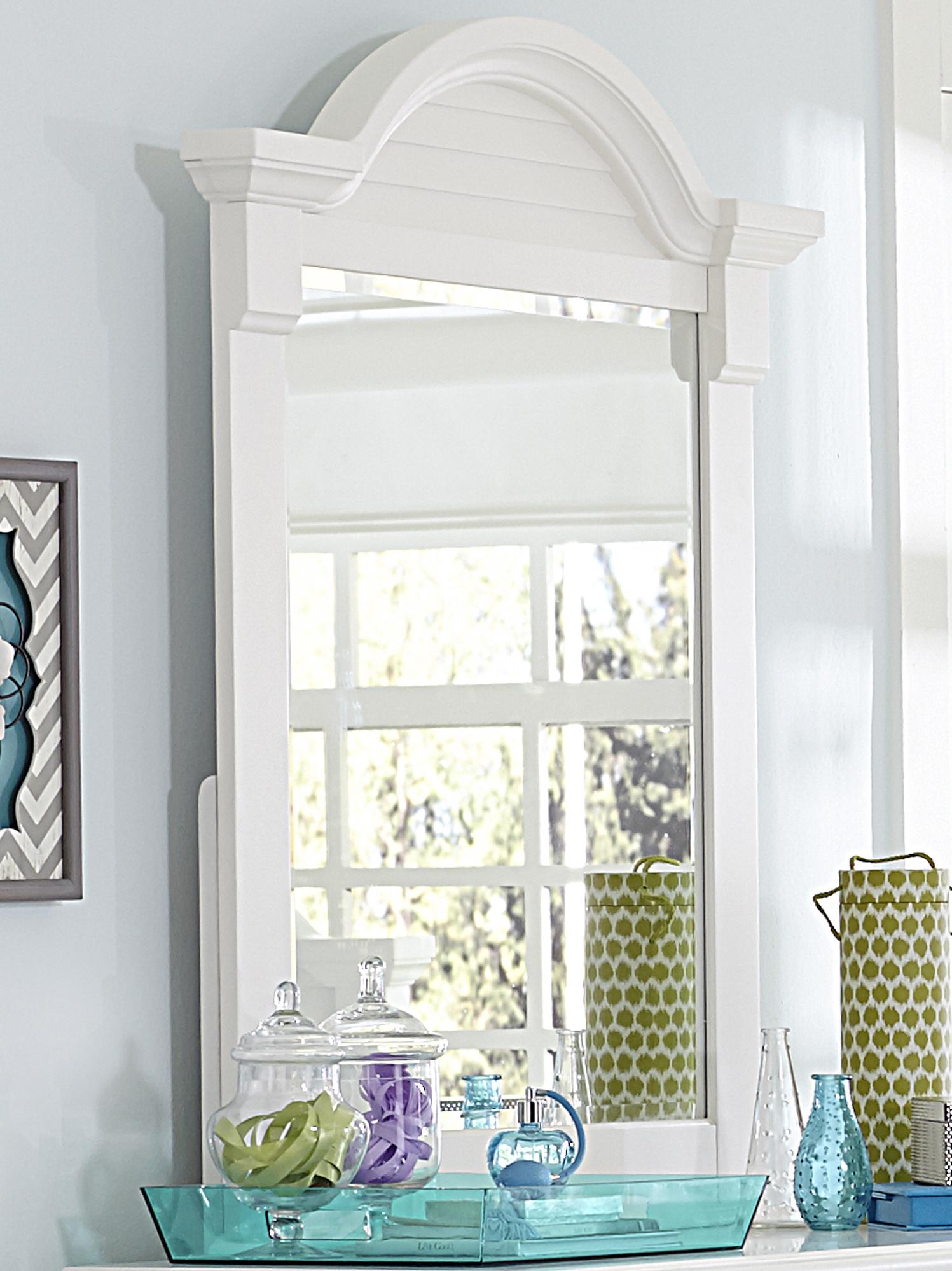 Liberty Furniture Summer House 607BR50 Arched Crown Moulding Small